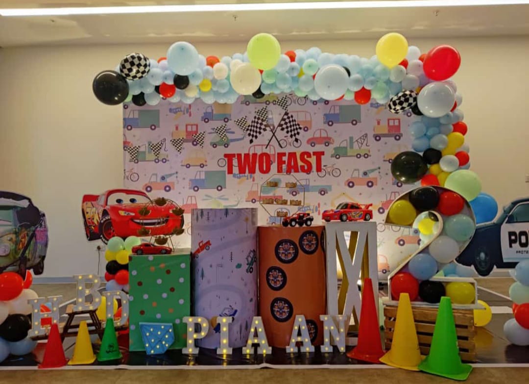 Car Party Theme - Woogle