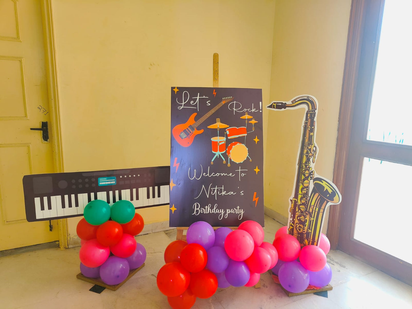 Music Party Theme - Woogle