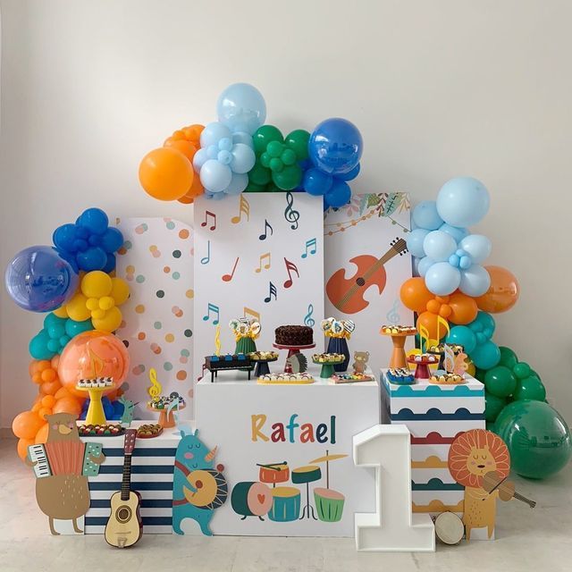 Music Party Theme - Woogle