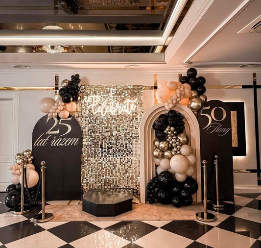 Glam Balloon Backdrop - Woogle