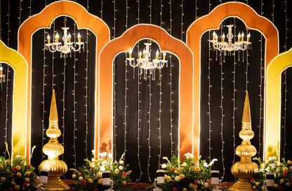 Golden Grandeur Anniversary Decor