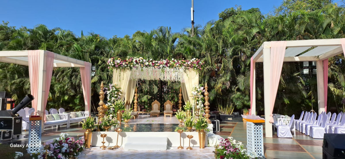 Garden Elegance Engagement Stage - engagement decoration in Bangalore | Woogle